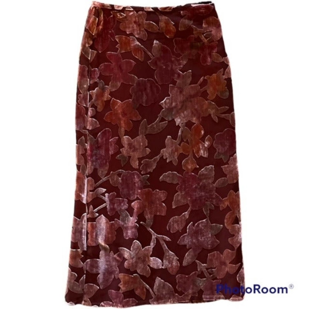 Velvet leaf print midi skirt